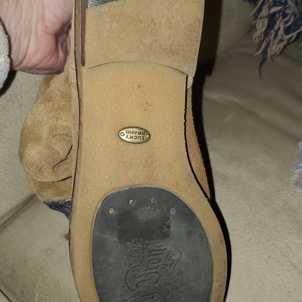 Lucky Brand super cute suede pull on boots.. size 9.5 - Picture 5 of 8
